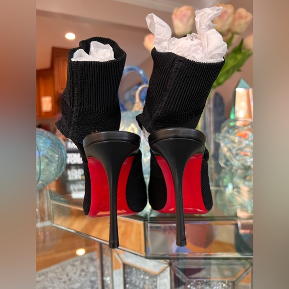 Christian Louboutin booties/heels size 35.5 - Picture 8 of 11